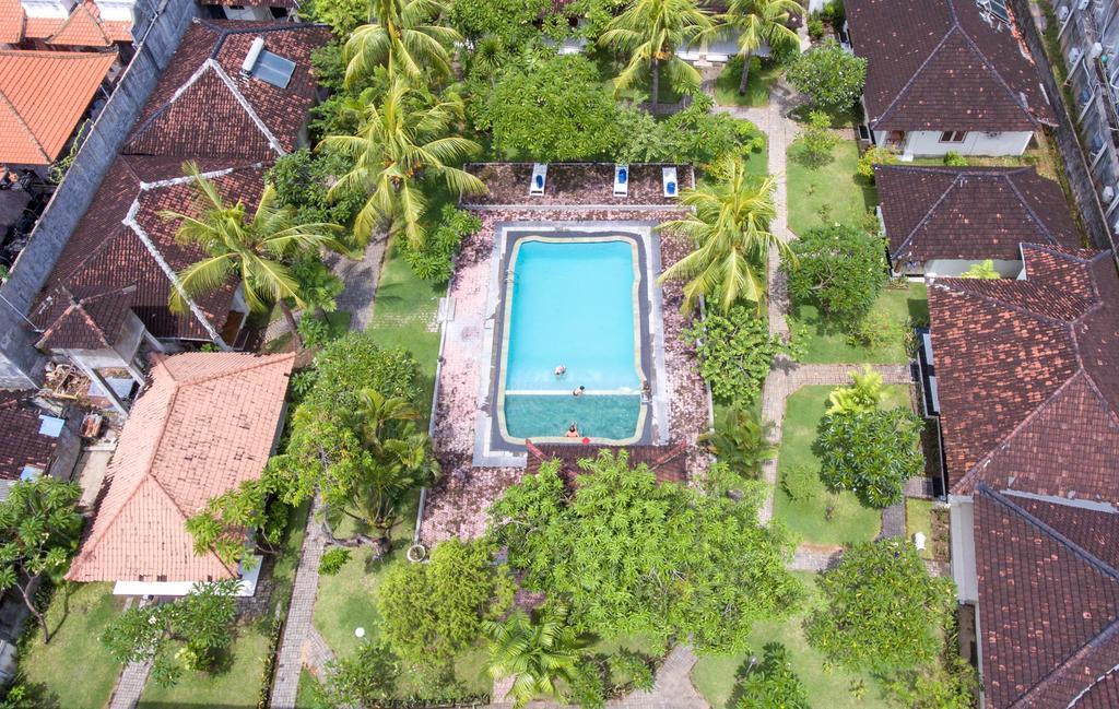 Kodja Beach Inn Kuta Lombok Exterior foto